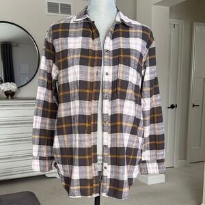 Womens Aerie small Plaid flannel Button Down Shirt